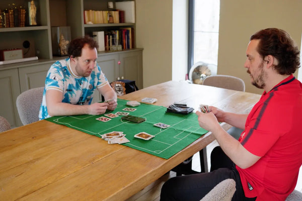 Botta : Premier jeu de cartes hybride de football ! - BOTTA